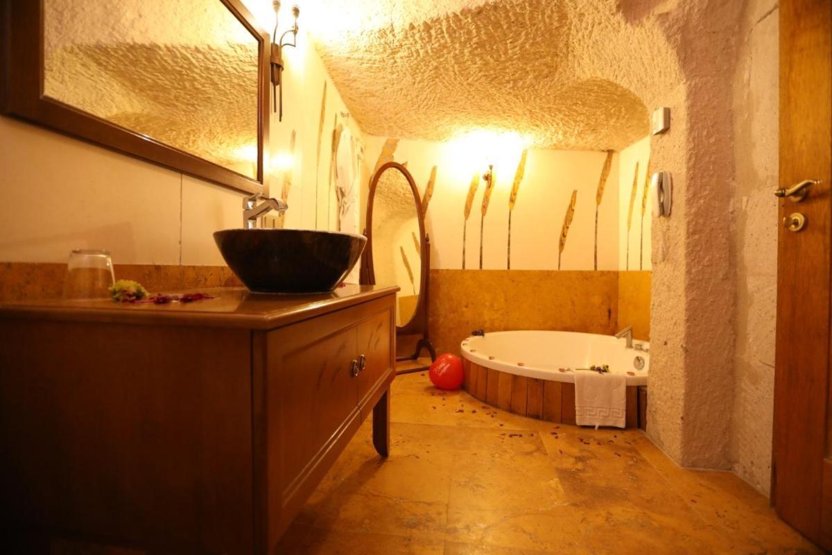 Anatelein Cave Hotel Учисар Номер фото