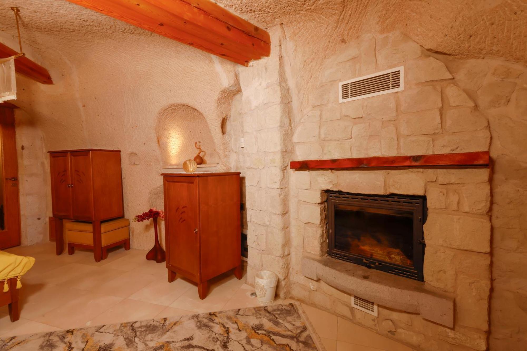 Anatelein Cave Hotel Учисар Экстерьер фото
