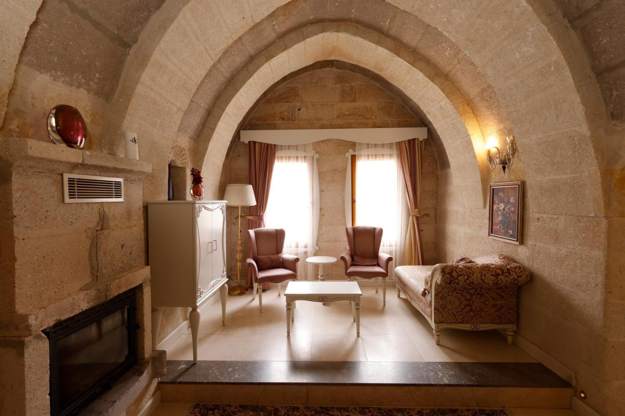 Anatelein Cave Hotel Учисар Экстерьер фото