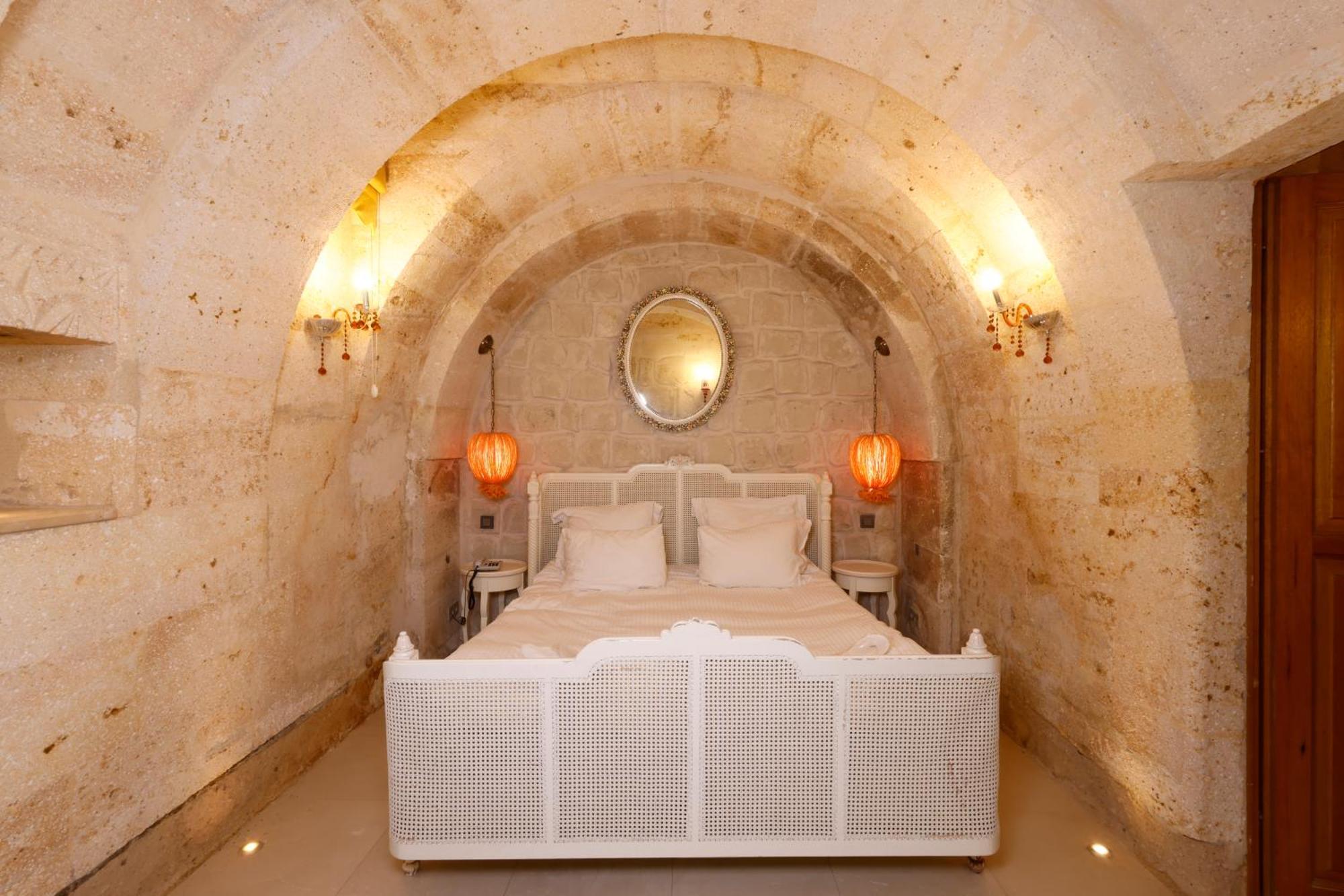 Anatelein Cave Hotel Учисар Экстерьер фото
